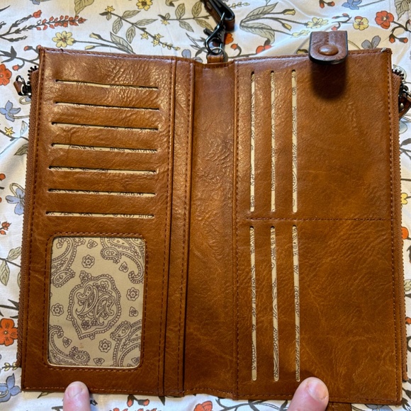 Brown Snap Closure Wallet/Wristlet - Picture 4 of 7